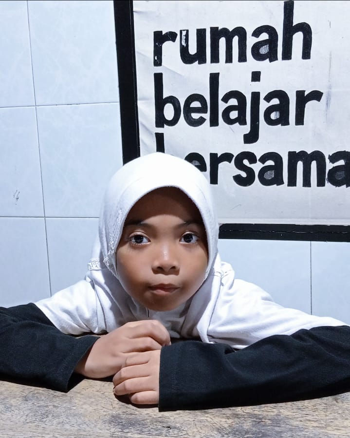 Emas Olimpiade Bahasa Inggris 